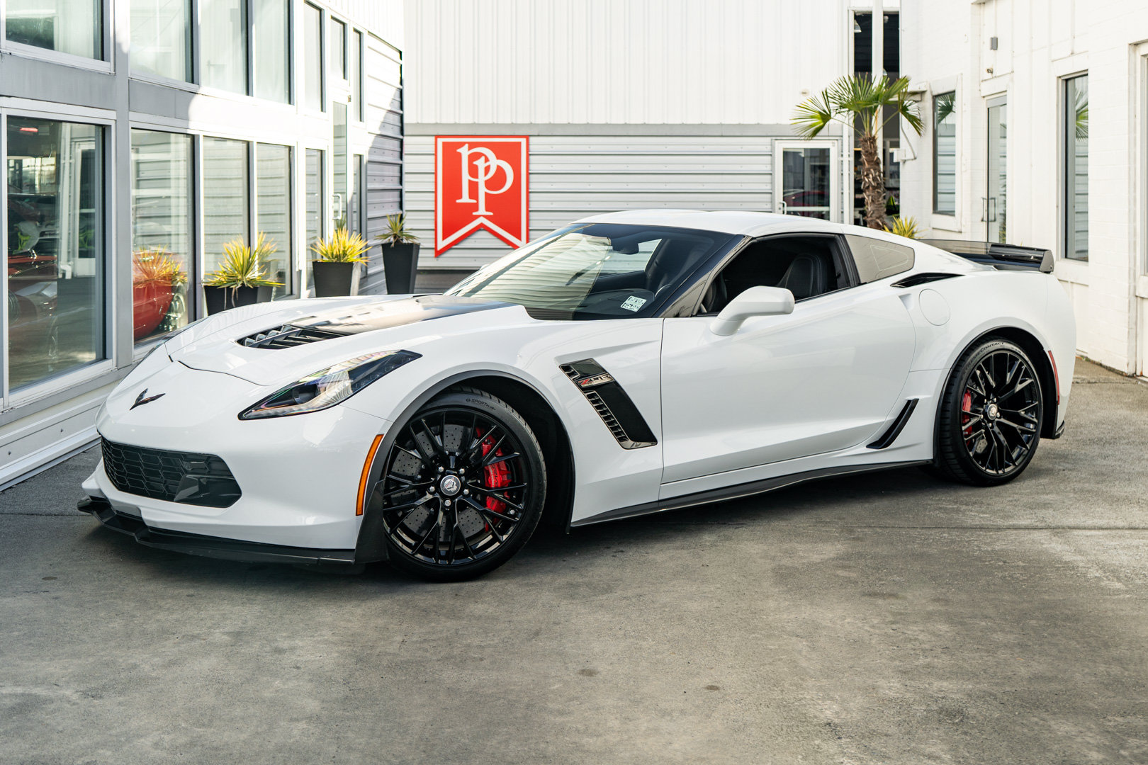 Used 2017 Chevrolet Corvette Z06 RWD image 9