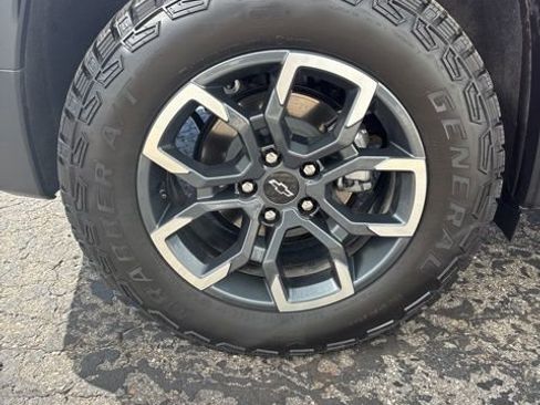 Used 2026 Chevrolet Equinox ACTIV AWD/4WD image 11