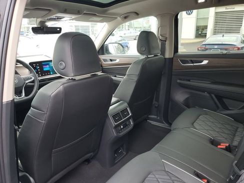 New 2026 Volkswagen Atlas SEL Premium R-Line image 11