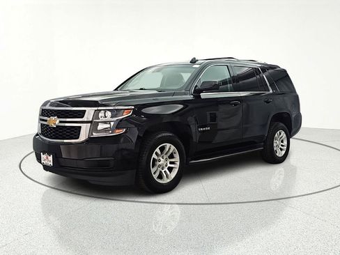 Used 2018 Chevrolet Tahoe LT image 3