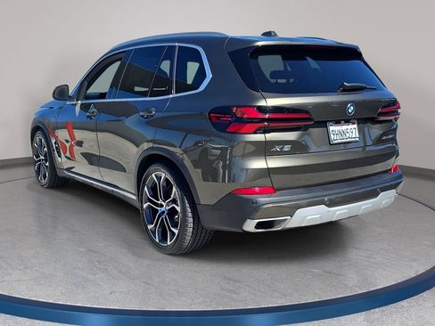 Used 2024 BMW X5 xDrive50e w/ Parking Assistance Package AWD/4WD image 8