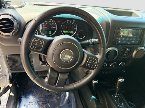 Used 2015 Jeep Wrangler Unlimited Sport w/ Quick Order Package 24S AWD/4WD image 18