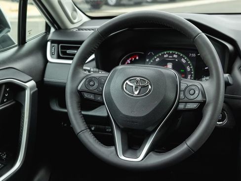 Used 2023 Toyota RAV4 XLE Premium FWD image 29