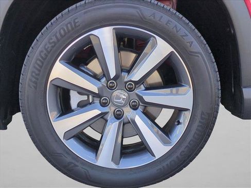 Certified 2025 Honda Pilot Touring image 27