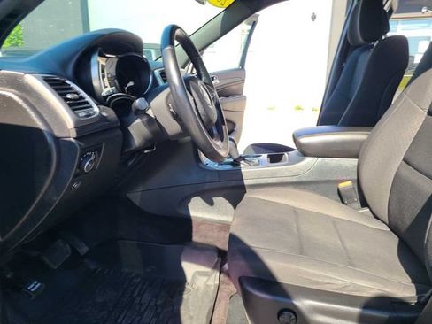 Used 2018 Jeep Grand Cherokee Laredo AWD/4WD image 13