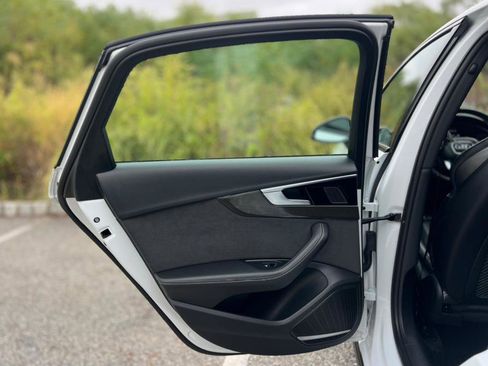 Used 2023 Audi S4 Premium Plus w/ Premium Plus Package image 35