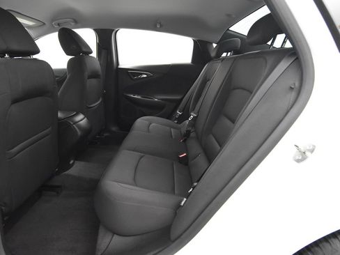 Used 2019 Chevrolet Malibu LS w/ LPO, Convenience Package 1 FWD image 25
