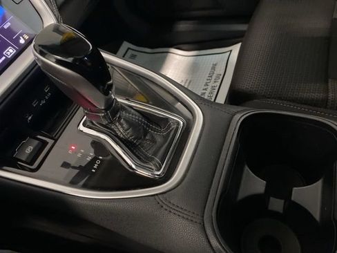 Used 2020 Subaru Outback Premium image 21