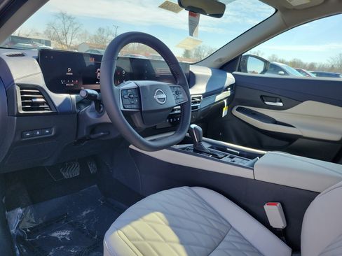 New 2026 Nissan Sentra SL w/ Floor Mat Package FWD image 19