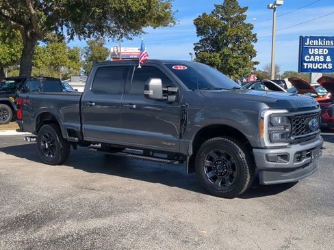 Used 2023 Ford F250 Lariat w/ Lariat Ultimate Package image 2