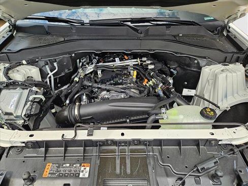 New 2025 Ford Explorer Active w/ Active Comfort Package image 17