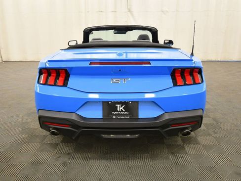Used 2025 Ford Mustang GT Premium RWD image 6