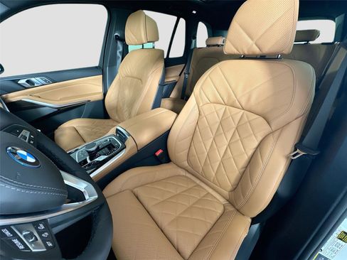 New 2026 BMW X5 xDrive50e w/ Climate Comfort Package AWD/4WD image 21