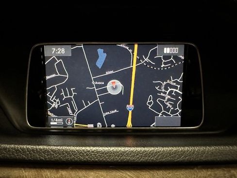 Used 2014 Mercedes-Benz E 250 BlueTEC 4MATIC Sedan image 16