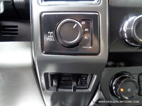 Used 2019 Ford F250 XLT w/ XLT Value Package image 12