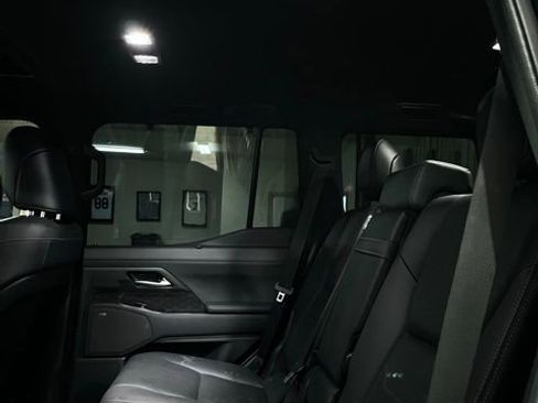 Used 2024 Lexus GX 550 w/ Cold Area Package AWD/4WD image 13