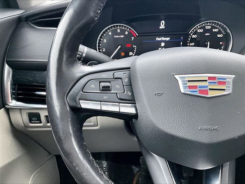 Used 2023 Cadillac XT4 Premium Luxury w/ Cold Weather Package image 16