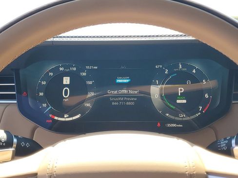Used 2025 Land Rover Range Rover Autobiography AWD/4WD image 17