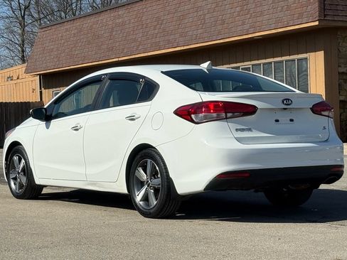 Used 2018 Kia Forte S w/ S Technology Plus Package FWD image 3