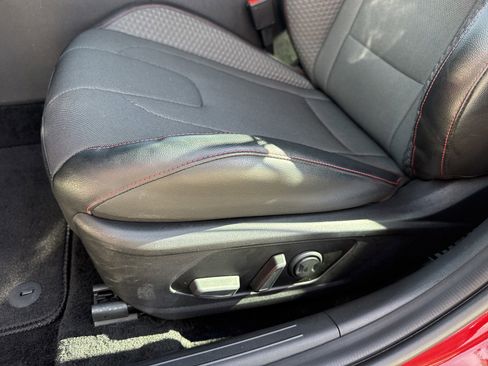 Used 2025 Hyundai Elantra N Line image 12