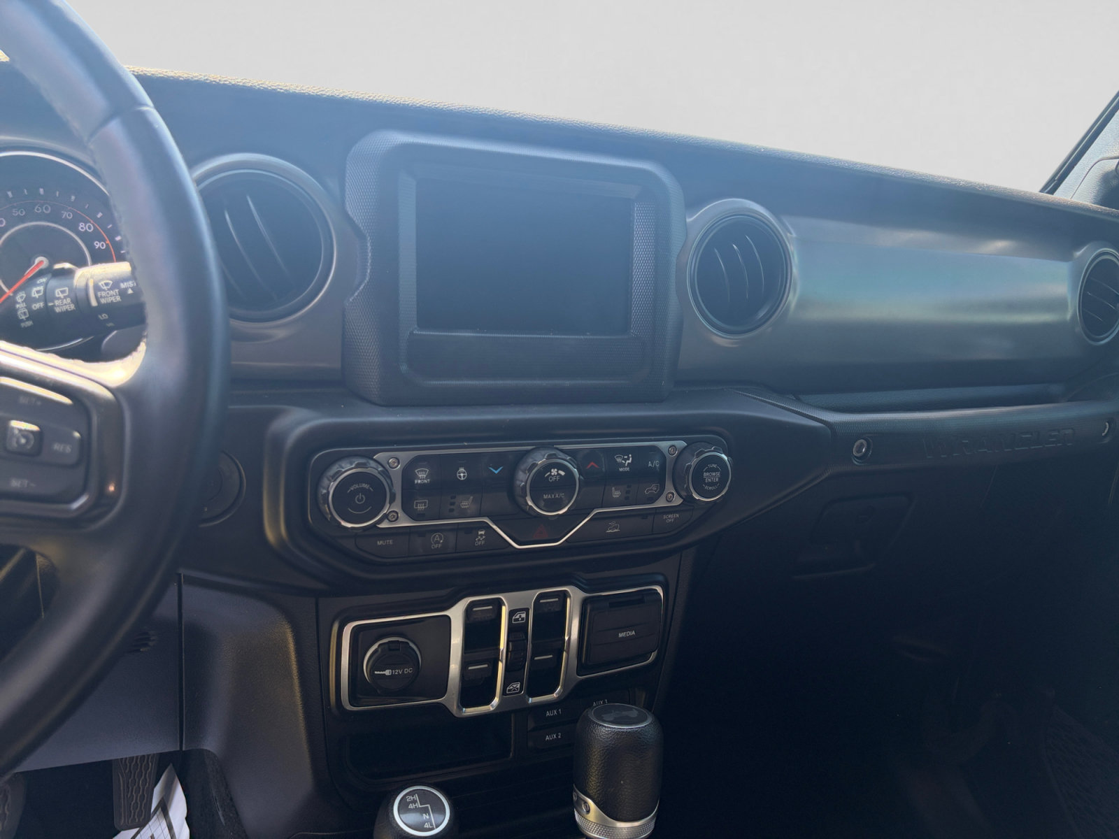 Used 2022 Jeep Wrangler Unlimited Sport AWD/4WD image 25