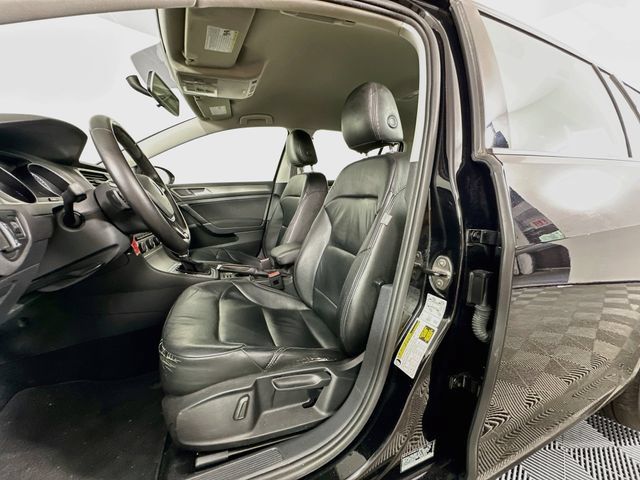 Used 2017 Volkswagen Golf S AWD/4WD image 17