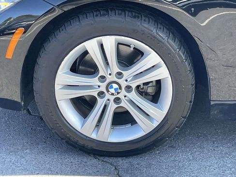 Used 2018 BMW 330i xDrive Sedan w/ Convenience Package image 12