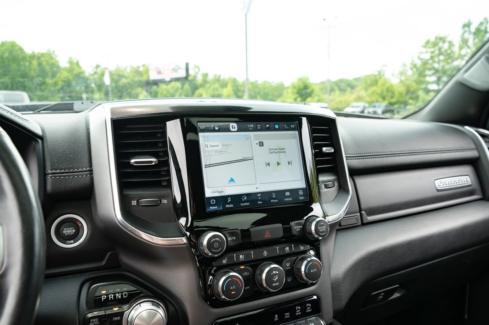 Used 2022 RAM 1500 Laramie AWD/4WD image 23