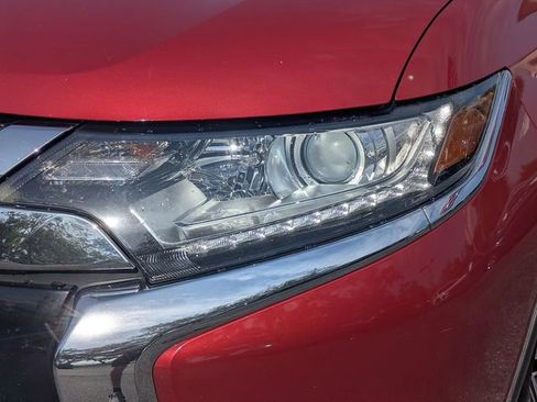 Used 2017 Mitsubishi Outlander ES FWD image 9