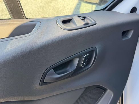 New 2026 Ford Transit 250 148 Medium Roof w/ Load Area Protection Package image 19