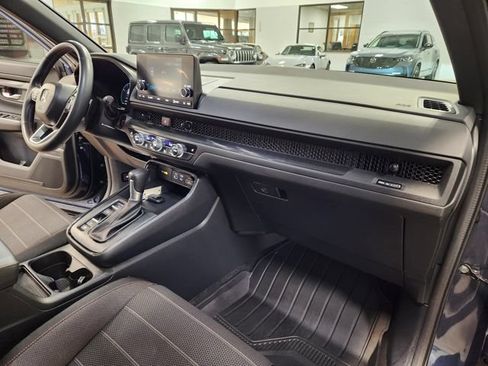 Used 2025 Honda CR-V Sport image 32