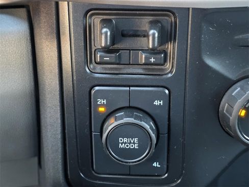 Used 2025 Ford F250 XLT image 31