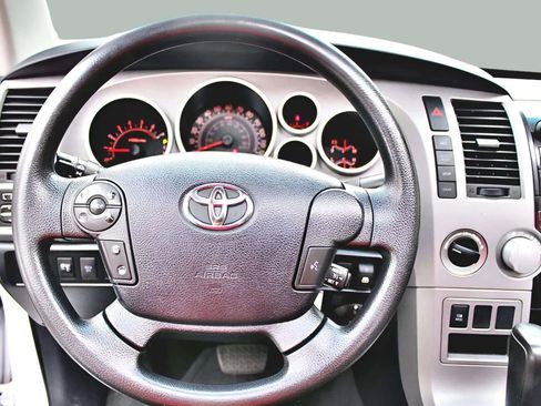 Used 2013 Toyota Tundra SR5 image 15