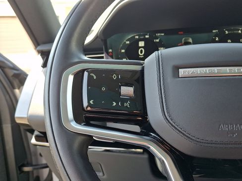 Used 2023 Land Rover Range Rover Sport SE image 17