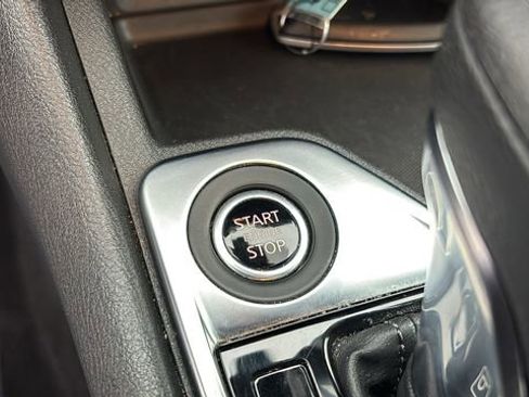 Used 2024 Nissan Sentra SV image 5