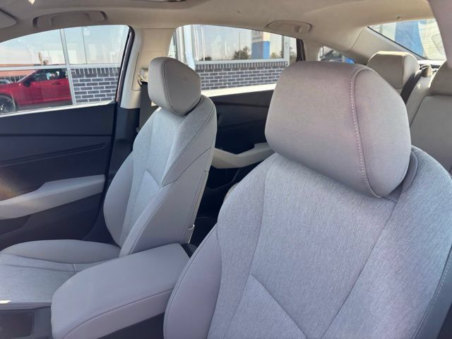 Certified 2025 Honda Accord SE image 12