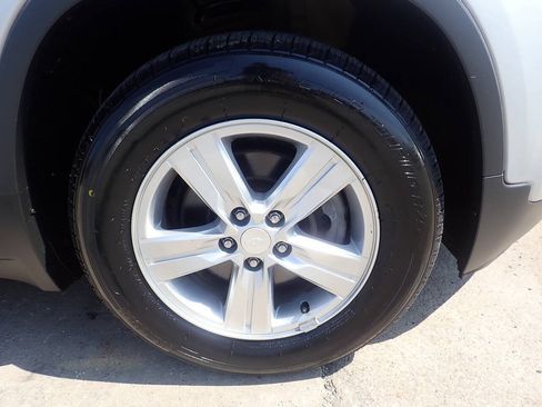 Used 2019 Chevrolet Trax LS FWD image 33
