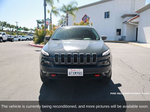 Used 2016 Jeep Cherokee Trailhawk w/ Comfort/Convenience Group image 9