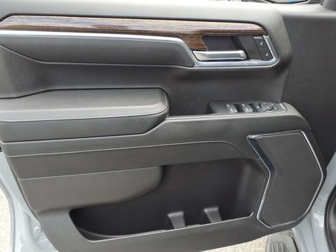 Certified 2024 GMC Sierra 1500 Elevation w/ LPO, Elevation Black Package AWD/4WD image 15