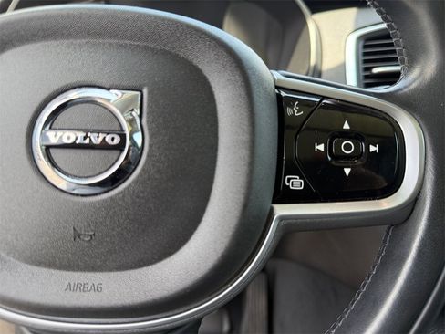 Used 2022 Volvo XC90 T6 Momentum w/ Climate Package image 26
