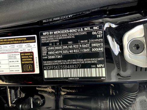 New 2025 Mercedes-Benz GLC 350e GLC 350e image 16