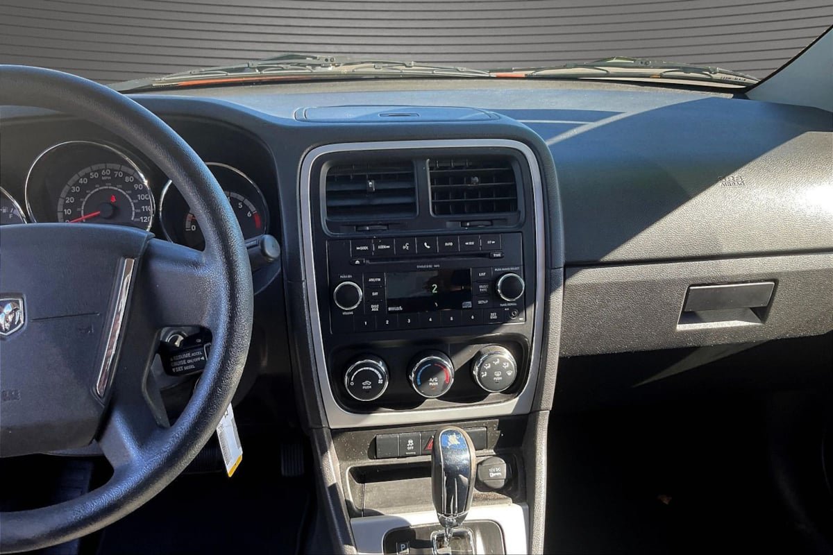 Used 2011 Dodge Caliber Heat FWD image 14