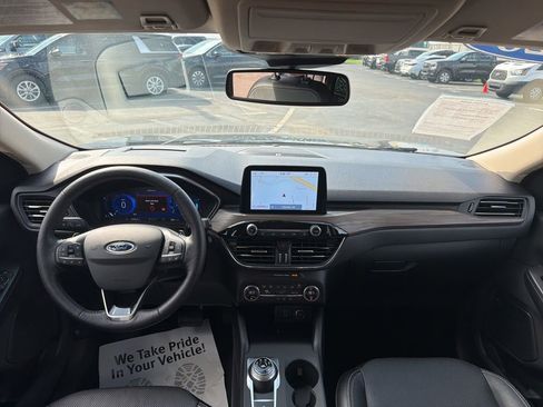 Used 2020 Ford Escape Titanium w/ Titanium Premium Package 2.0 AWD/4WD image 13