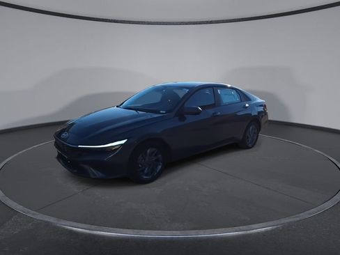 New 2026 Hyundai Elantra Blue image 4