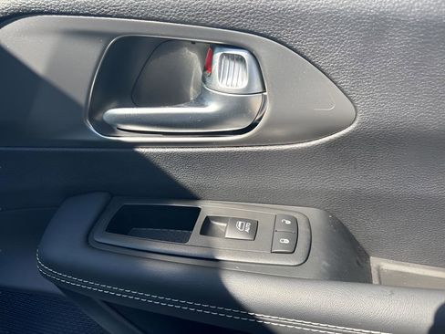 New 2026 Chrysler Pacifica Select FWD image 33