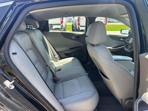 Used 2024 Chevrolet Malibu LS FWD image 17