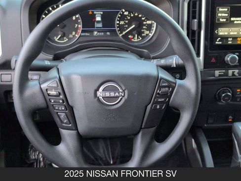 Certified 2025 Nissan Frontier SV RWD image 12