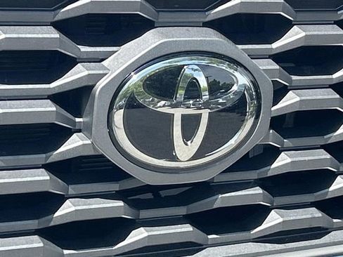 Used 2023 Toyota Tacoma TRD Sport AWD/4WD image 11