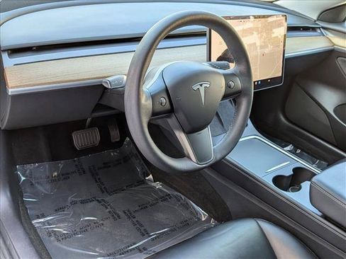 Used 2021 Tesla Model 3 Standard Range Plus RWD image 10