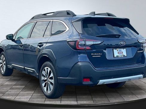 Used 2024 Subaru Outback Limited AWD/4WD image 4